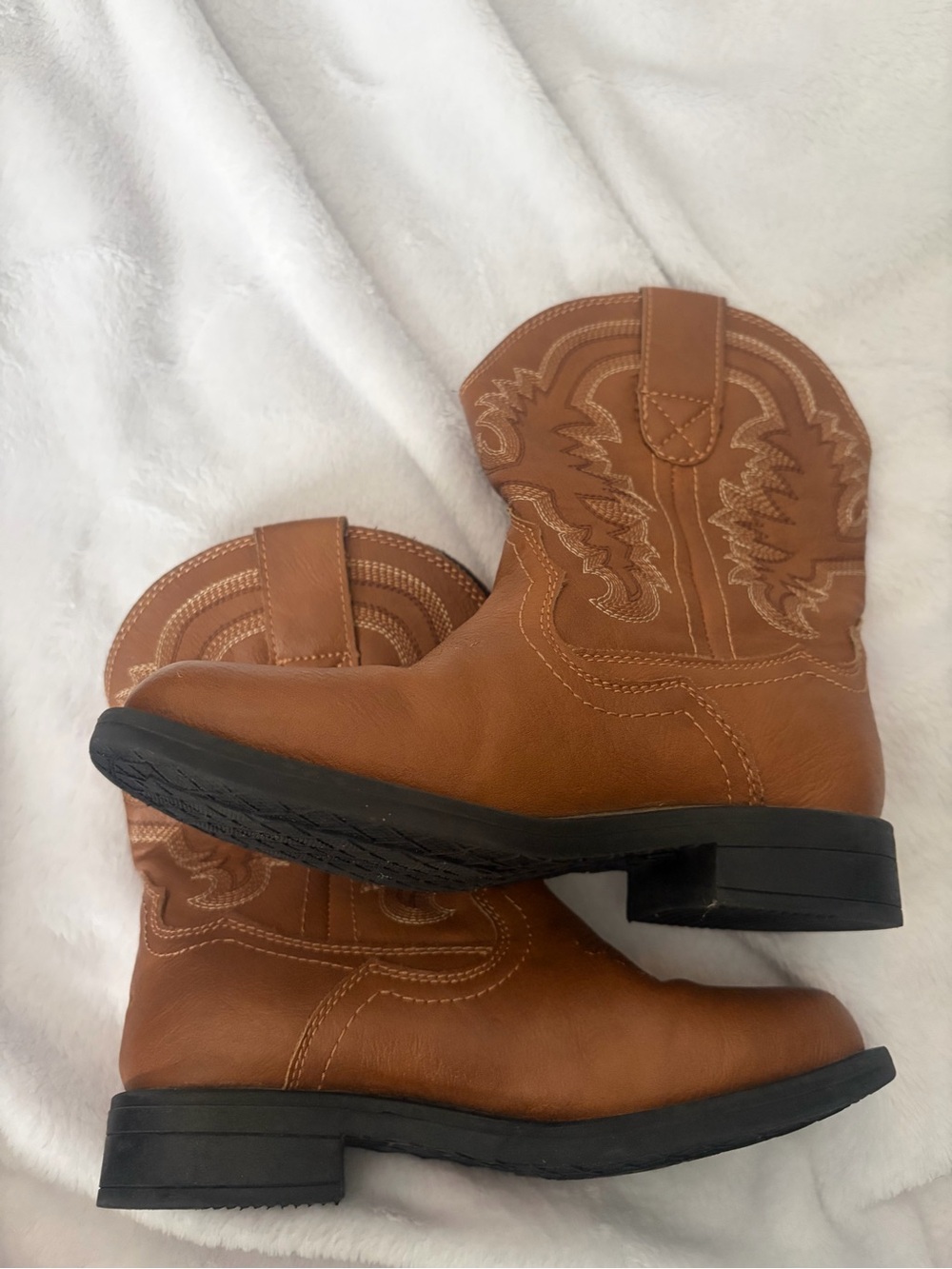 Girls western boots, size 12